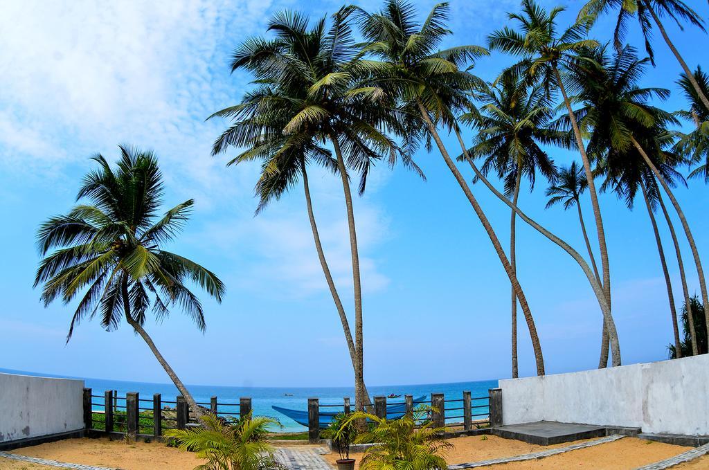 Rainbow Beach Hotel Hikkaduwa Esterno foto