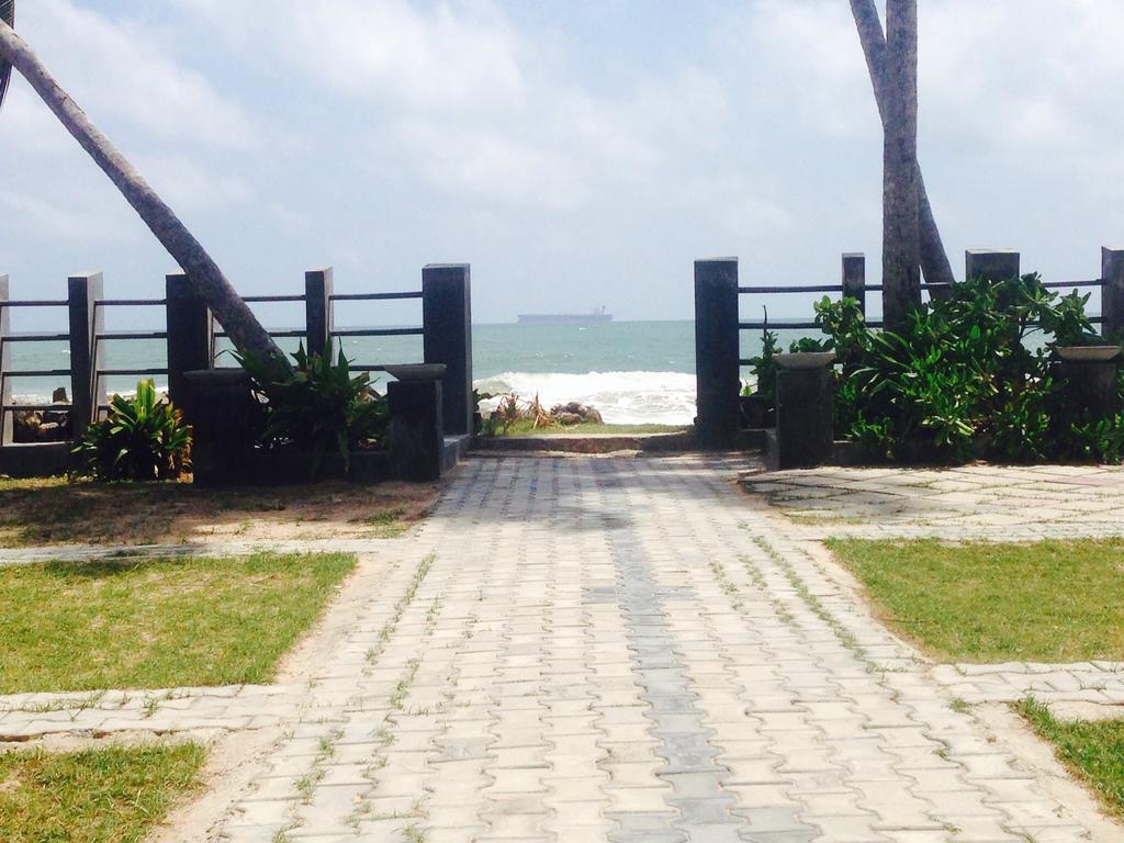 Rainbow Beach Hotel Hikkaduwa Esterno foto