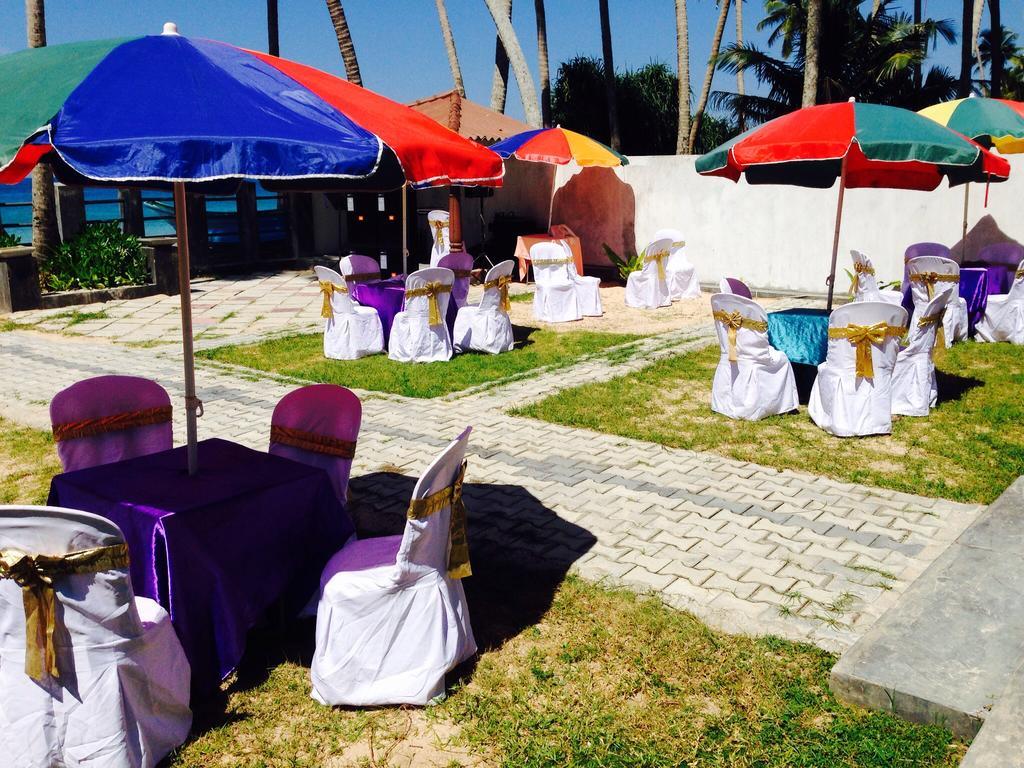 Rainbow Beach Hotel Hikkaduwa Esterno foto
