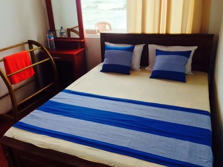 Rainbow Beach Hotel Hikkaduwa Esterno foto